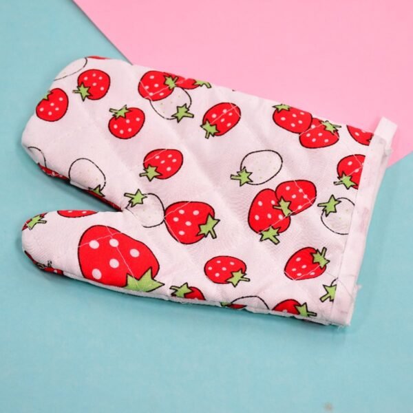 Designer Multicoloured Oven Mitt and Pot Holder - Image 5