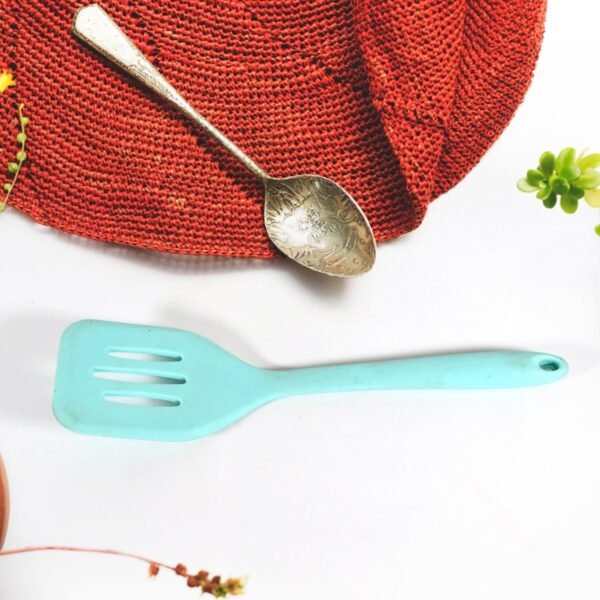Multipurpose Silicone Spoon, Silicone Basting Spoon Non-Stick Kitchen Utensils - Image 3