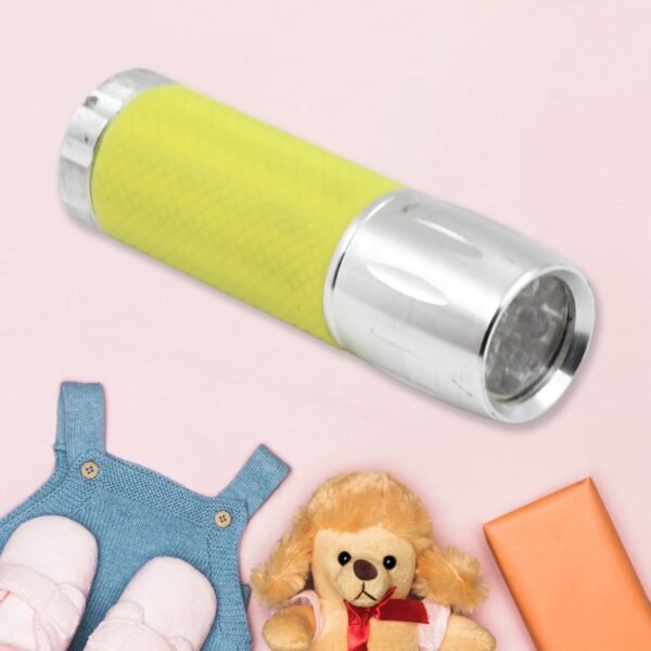 Portable Mini Torch / Flashlight LED Powerful High Lumens Pen Light Easy To - Image 4