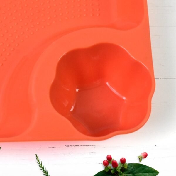 Plastic Plates with Dipping Saucer & Round Dip Part (1 Pc / 18 x 16 Cm / 1 Pc) - Image 4