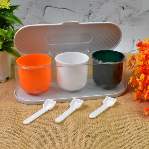 Home Kitchen 3 Grid Seasoning Spice / Masala Box Kit with Spoon (Multicolor / 1