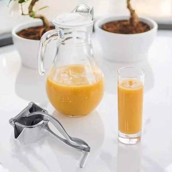 MANUAL ALUMINIUM METAL FRUIT PRESS JUICER - Image 5