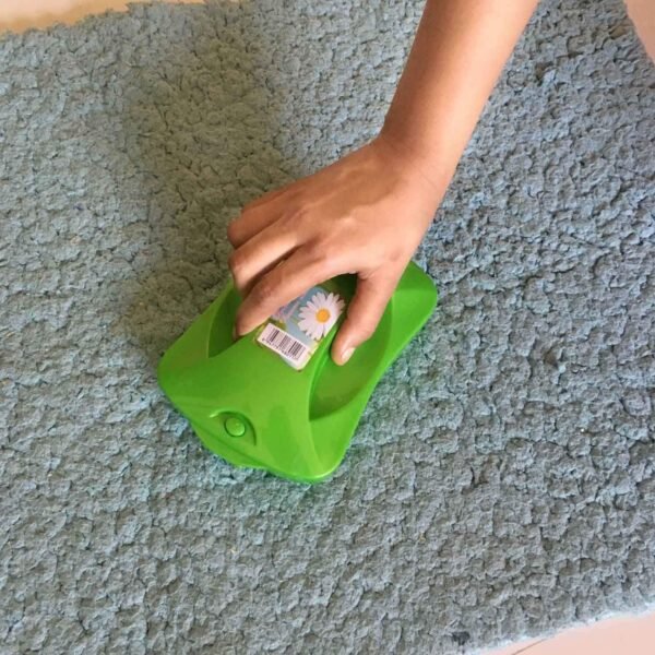 Plastic Handheld Carpet Roller Brush Cleaning with Dust Crumb Collector, Wet, - Image 3